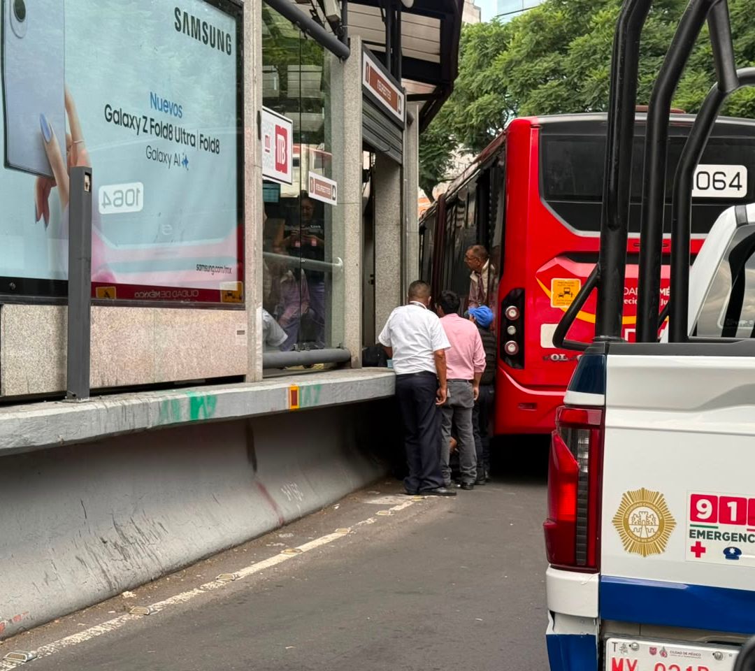 Al lugar se dieron cita los servicios de emergencia. Foto: N+